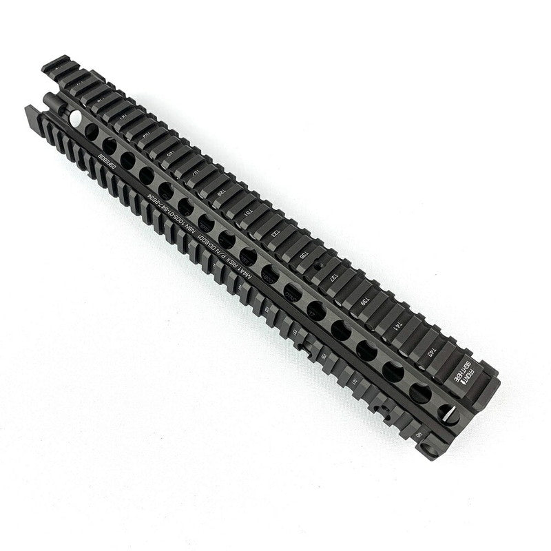 VFC Daniel Defense M4 RISII フル刻印入り 正規ライセンス FDE［VF9-HGD-DDM4RIS2-TN01］